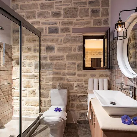 Phaistos - Crete Poolside Luxury Retreats