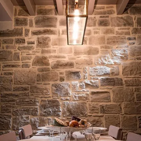 Phaistos - Crete Poolside Luxury Retreats *