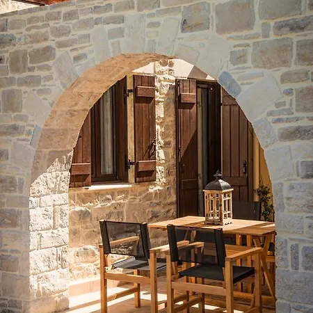 Vila Phaistos - Crete Poolside Luxury Retreats Sívas