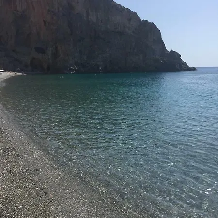 Phaistos - Crete Poolside Luxury Retreats
